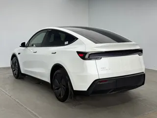 Tesla Model Y 2026 купить из Китая, цена 6 276 000 ₽ — Suifenhe Auto