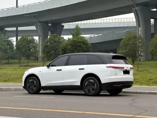 Onvo L80 2026 купить из Китая, цена 5 826 000 ₽ — Suifenhe Auto