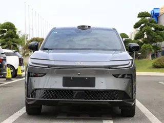 Toyota bZ3X 2026 купить из Китая, цена 3 696 000 ₽ — Suifenhe Auto
