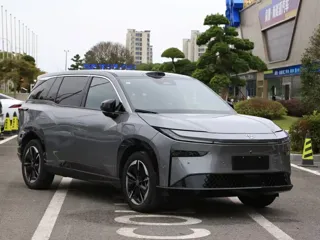 Toyota bZ3X 2026 купить из Китая, цена 3 696 000 ₽ — Suifenhe Auto