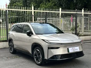 Toyota bZ3X 2026 купить из Китая, цена 3 696 000 ₽ — Suifenhe Auto