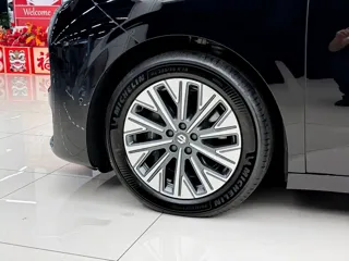 Leapmotor D99 2026 купить из Китая, цена 8 890 000 ₽ — Suifenhe Auto
