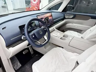 Leapmotor D99 2026 купить из Китая, цена 8 890 000 ₽ — Suifenhe Auto