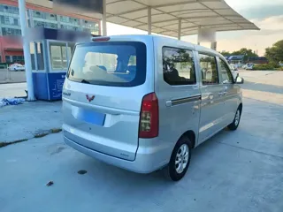 Wuling Hong Guang V 2020 купить из Китая, цена 1 101 000 ₽ — Suifenhe Auto