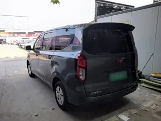 Wuling Hongguang 2025 купить из Китая, цена 1 408 000 ₽ — Suifenhe Auto