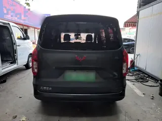 Wuling Hongguang 2025 купить из Китая, цена 1 408 000 ₽ — Suifenhe Auto