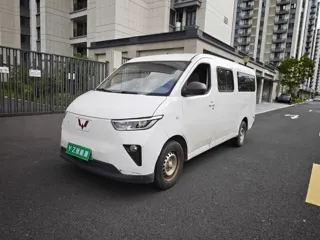 Wuling Yangguang 2024 купить из Китая, цена 1 259 000 ₽ — Suifenhe Auto
