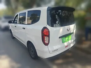 Wuling Hongguang 2025 купить из Китая, цена 1 338 000 ₽ — Suifenhe Auto