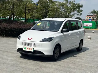 Wuling Hongguang 2025 купить из Китая, цена 1 570 000 ₽ — Suifenhe Auto