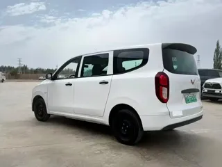Wuling Hongguang 2025 купить из Китая, цена 1 264 000 ₽ — Suifenhe Auto
