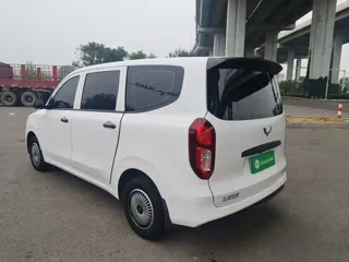 Wuling Hongguang 2025 купить из Китая, цена 1 276 000 ₽ — Suifenhe Auto