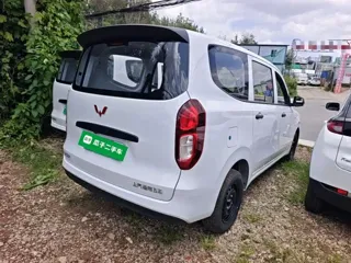 Wuling Hongguang 2026 купить из Китая, цена 1 312 000 ₽ — Suifenhe Auto