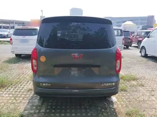 Wuling Hongguang 2025 купить из Китая, цена 1 381 000 ₽ — Suifenhe Auto