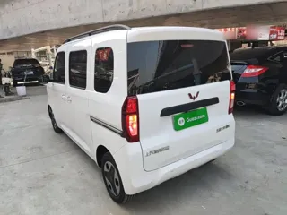 Wuling Zhiguang 2025 купить из Китая, цена 1 302 000 ₽ — Suifenhe Auto