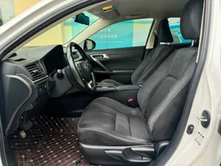 Lexus CT 2020 купить из Китая, цена 2 194 000 ₽ — Suifenhe Auto