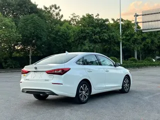 Changan Eado 2018 купить из Китая, цена 1 232 000 ₽ — Suifenhe Auto