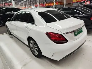 Mercedes-Benz C-Class 2019 купить из Китая, цена 1 982 000 ₽ — Suifenhe Auto
