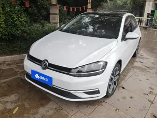 Volkswagen Golf 2018 купить из Китая, цена 1 387 000 ₽ — Suifenhe Auto