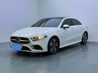 Mercedes-Benz A-Class 2019 купить из Китая, цена 1 624 000 ₽ — Suifenhe Auto