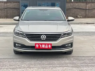 Volkswagen Lavida 2019 купить из Китая, цена 1 355 000 ₽ — Suifenhe Auto
