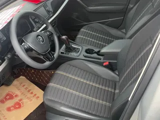 Volkswagen Lavida 2019 купить из Китая, цена 1 355 000 ₽ — Suifenhe Auto