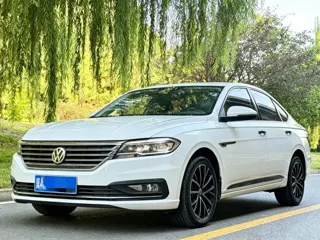Volkswagen Lavida 2020 купить из Китая, цена 1 370 000 ₽ — Suifenhe Auto