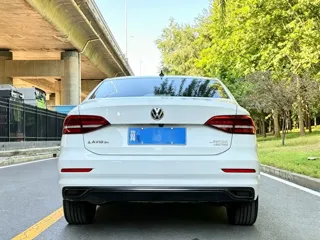 Volkswagen Lavida 2020 купить из Китая, цена 1 370 000 ₽ — Suifenhe Auto