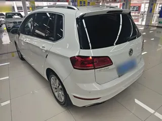 Volkswagen Golf Sportsvan 2020 купить из Китая, цена 1 604 000 ₽ — Suifenhe Auto