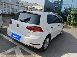 Volkswagen Golf 2019 купить из Китая, цена 1 323 000 ₽ — Suifenhe Auto
