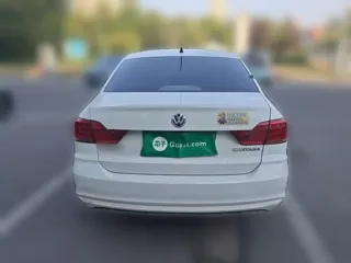 Volkswagen Santana 2021 купить из Китая, цена 1 207 000 ₽ — Suifenhe Auto