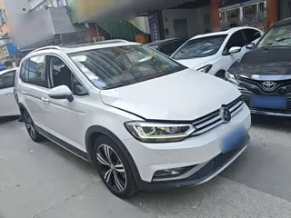 Volkswagen Touran 2020 купить из Китая, цена 1 595 000 ₽ — Suifenhe Auto