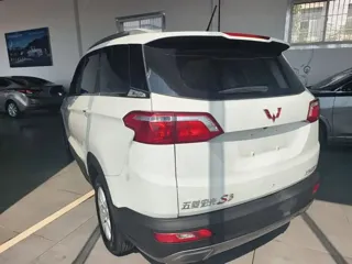 Wuling Hongguang S3 2019 купить из Китая, цена 1 172 000 ₽ — Suifenhe Auto