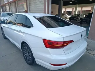 Volkswagen Sagitar 2019 купить из Китая, цена 1 465 000 ₽ — Suifenhe Auto