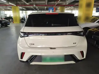 BYD Dolphin 2025 купить из Китая, цена 1 683 000 ₽ — Suifenhe Auto