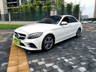 Mercedes-Benz C-Class 2021 купить из Китая, цена 2 239 000 ₽ — Suifenhe Auto