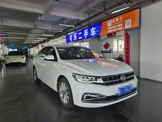 Volkswagen Bora 2022 купить из Китая, цена 1 289 000 ₽ — Suifenhe Auto
