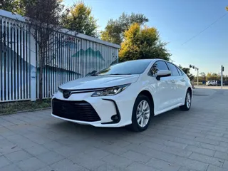 Toyota Corolla 2023 купить из Китая, цена 1 450 000 ₽ — Suifenhe Auto