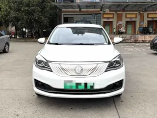 Dongfeng E70 2022 купить из Китая, цена 816 000 ₽ — Suifenhe Auto