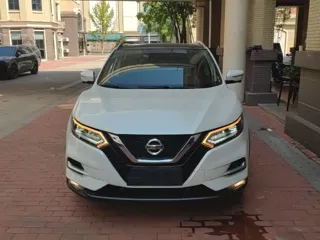 Nissan Qashqai 2023 купить из Китая, цена 1 793 000 ₽ — Suifenhe Auto