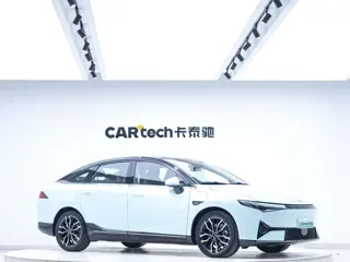 Xpeng P5 2022 купить из Китая, цена 3 199 000 ₽ — Suifenhe Auto