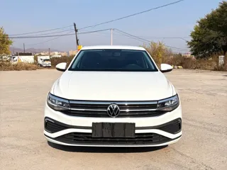 Volkswagen Bora 2023 купить из Китая, цена 1 060 000 ₽ — Suifenhe Auto