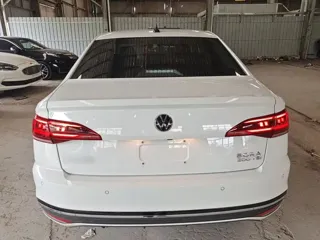 Volkswagen Bora 2023 купить из Китая, цена 1 377 000 ₽ — Suifenhe Auto
