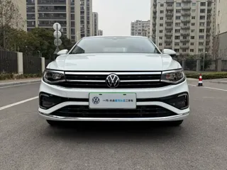 Volkswagen Bora 2024 купить из Китая, цена 2 726 000 ₽ — Suifenhe Auto