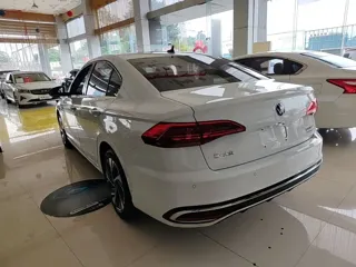 Volkswagen Bora 2024 купить из Китая, цена 2 707 000 ₽ — Suifenhe Auto