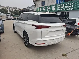 Wuling Victory 2023 купить из Китая, цена 1 327 000 ₽ — Suifenhe Auto