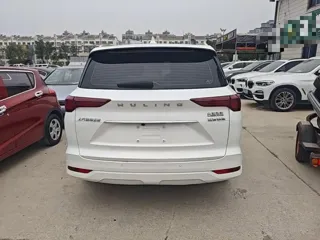 Wuling Victory 2023 купить из Китая, цена 1 327 000 ₽ — Suifenhe Auto