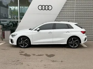Audi A3 2024 купить из Китая, цена 2 605 000 ₽ — Suifenhe Auto