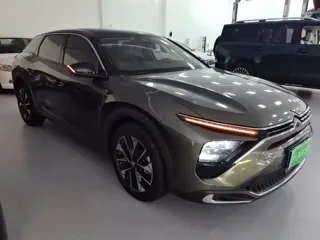 Citroen C5 X 2024 купить из Китая, цена 3 182 000 ₽ — Suifenhe Auto