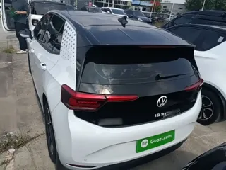 Volkswagen ID.3 2024 купить из Китая, цена 1 907 000 ₽ — Suifenhe Auto