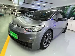 Volkswagen ID.3 2023 купить из Китая, цена 1 570 000 ₽ — Suifenhe Auto